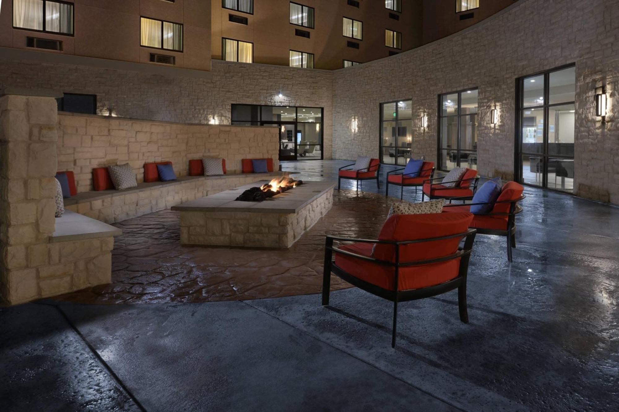 Courtyard By Marriott Austin Pflugerville Exterior photo